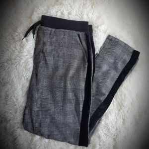 Zara Mens Stylish Slim Fit Plaid Jogger Style